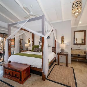 Foxy Crocodile Bush Lodge & Kruger Safari'S - No Loadshedding